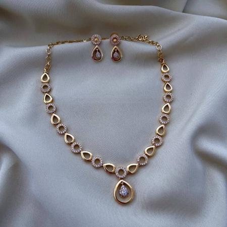 ad-necklace-102-a-ea ad-necklace-102-a-ea