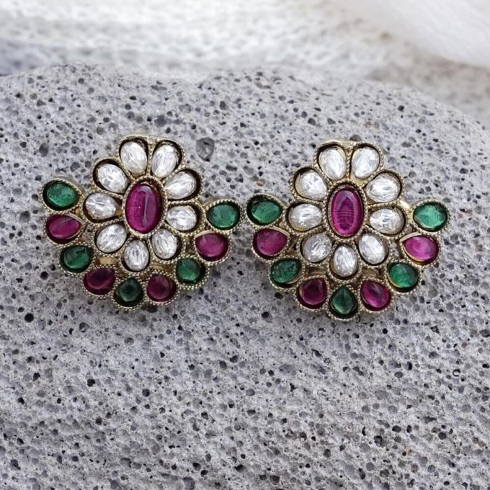 Victorian Colourfull Stud JCER136 350(2)