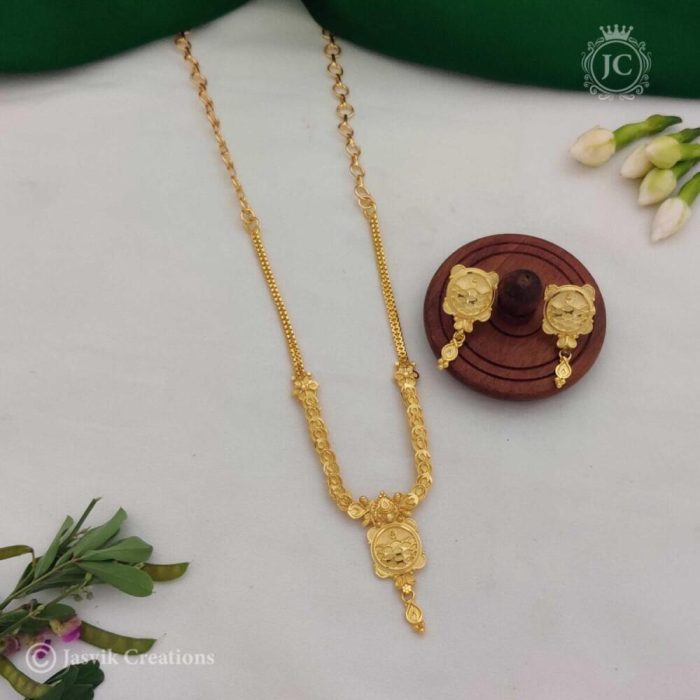 8-Forming-Necklace---499