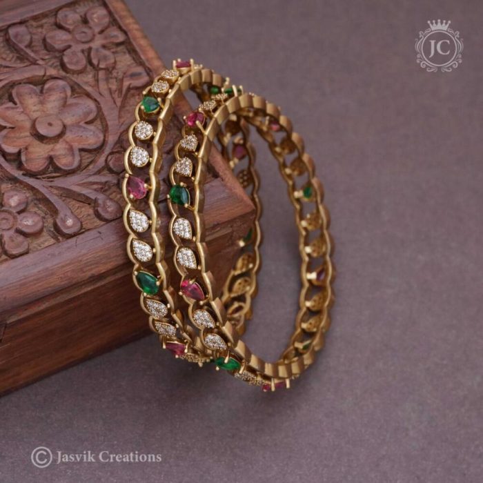 154 Pemium Antique Bangle -JCBN154- 650