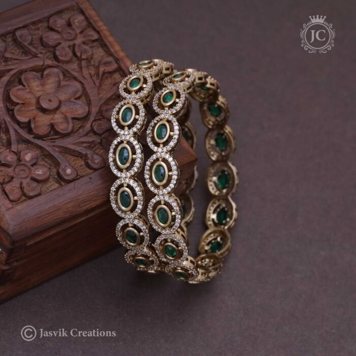 158 Victorian-Emarald-Bangle-JCBN158 –899-(5)