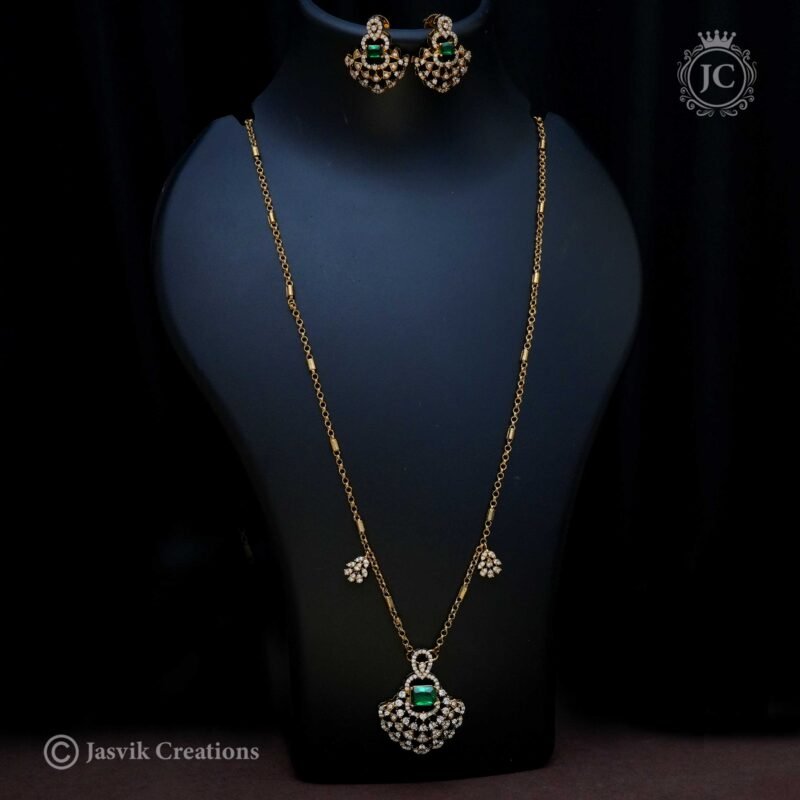 Premium Victorian Chain ( Green )-  JCCH247
