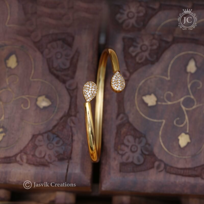 Antique Adjustable Bracelet - JCBT031