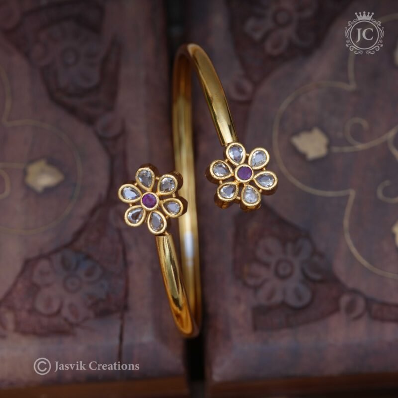 Antique Adjustable Flower Bracelet (Red white) - JCBT032