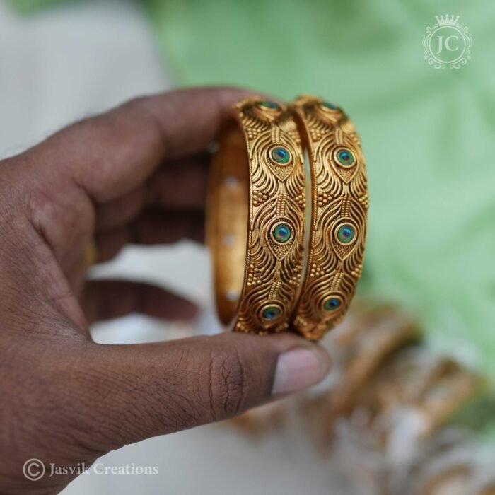 Matte-Finish-Peacock--Kada-Bangle-JCBN159--350-(2)
