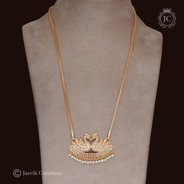 304 Pearl Peacock Dollar Chain - JCCH304 24 950 1050 30 (5)