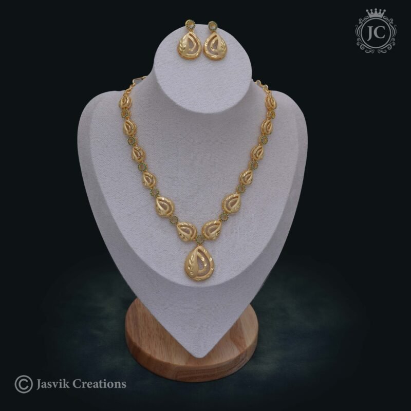 Forming-Necklace (Green) - JCNL391