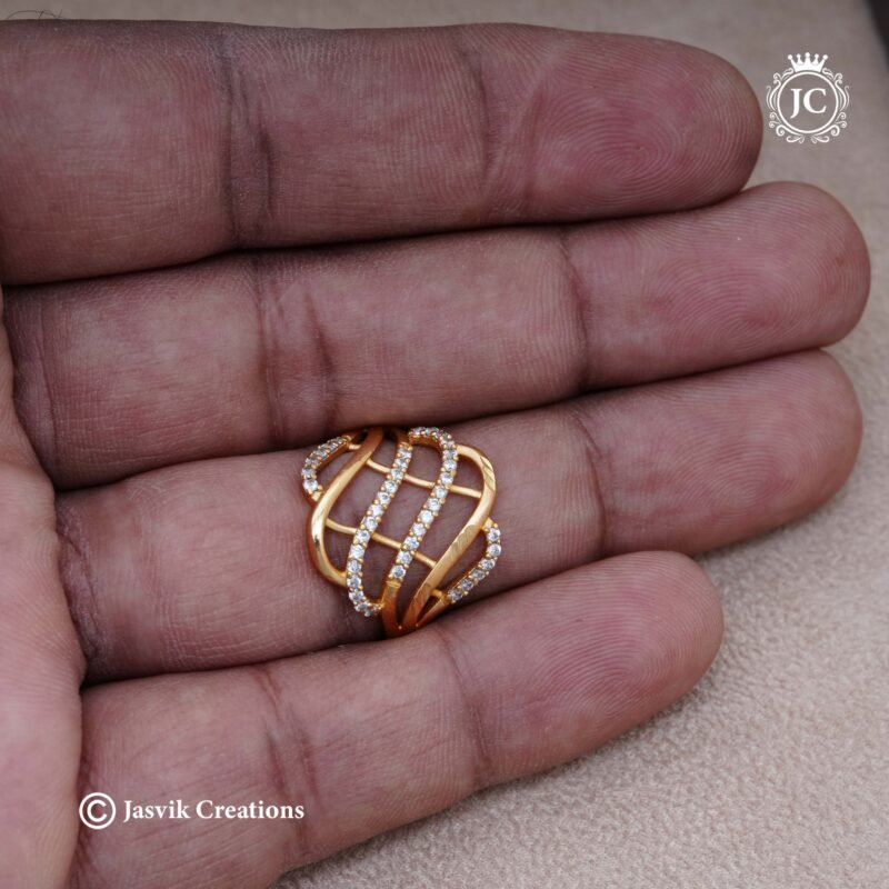 Forming-Diamond-Look-Finger-Ring - JCFR048 - Image 2