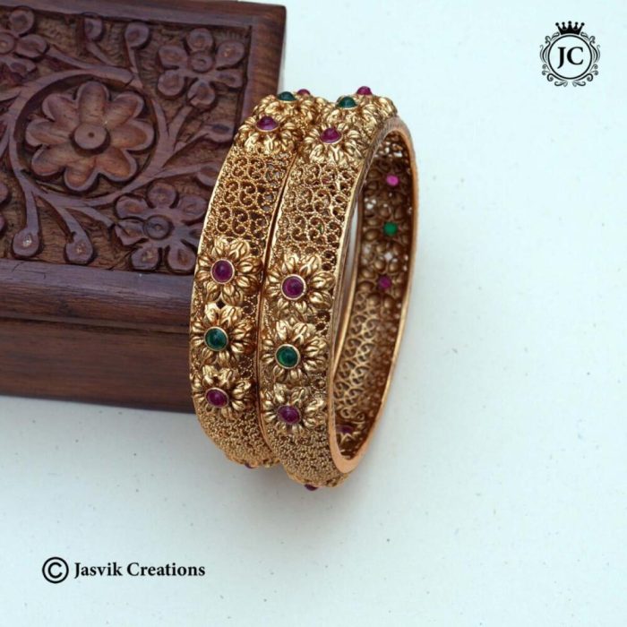 210 MAtte Finsh Bangle- JCBN210- 299 210 MAtte Finsh Bangle- JCBN210- 299