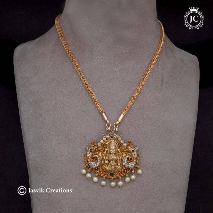 Antique Pendent Set with Short Chain -850 (1)