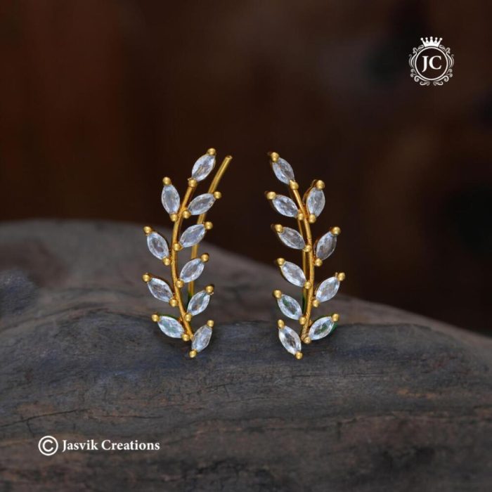 682 Premium Anique Leaf AD Ear Cuff- JCER682 - 199