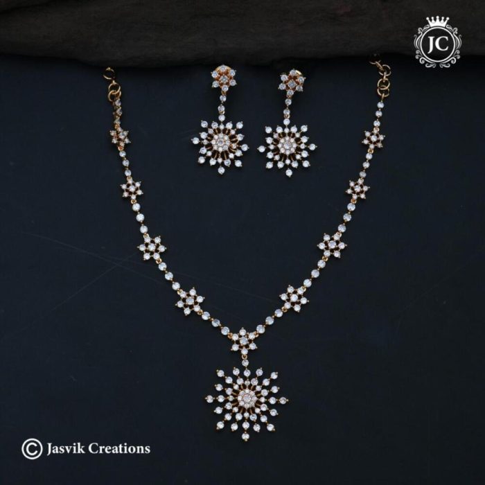 740 Diamond-Microplate-Star-Necklace- JCNL740 --850-(4) 740 Diamond-Microplate-Star-Necklace- JCNL740 --850-(4)