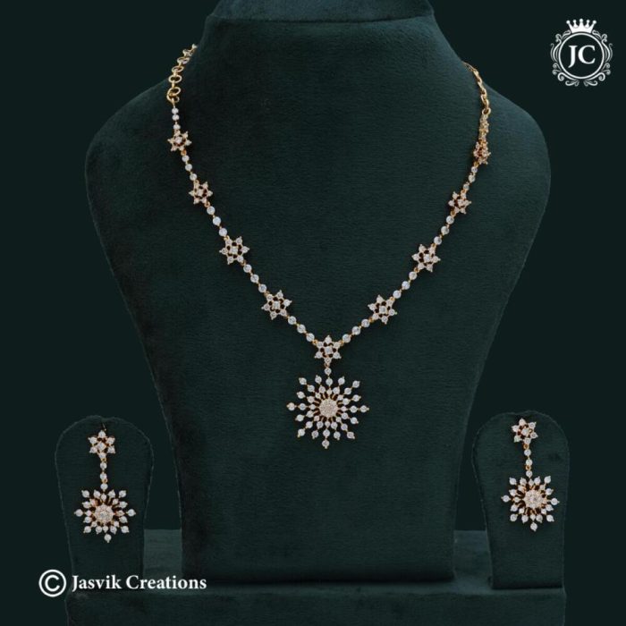 740 Diamond-Microplate-Star-Necklace- JCNL740 --850-(5) 740 Diamond-Microplate-Star-Necklace- JCNL740 --850-(5)
