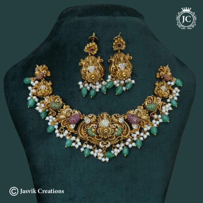 226 Nakshni Finsh Laskhmi Grand Necklace with Green Beads -JCNL226- 1499 (4)