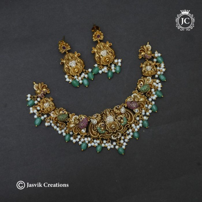 226 Nakshni Finsh Laskhmi Grand Necklace with Green Beads -JCNL226- 1499 (5)