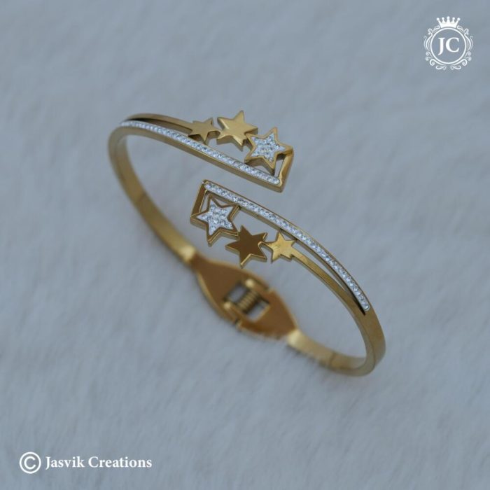 158 Anti - Tarnish Trendy Star Bracelet 350-JCBT158 (8)