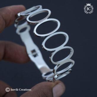 “Infinity Loop Anti-Tarnish Bracelet” - JCBT162