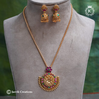 Antique Matte Gold-Plated Flower Pendant Necklace Set - JCNL890