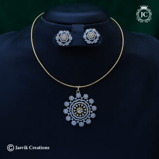 Sparkling Circular Floral Burst Two-Tone Hasli Set with Matching Earrings - JCNL893