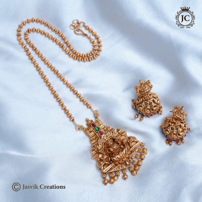 009 MAtte-finish-Traditional-Gopuram-with-Lakshmi-Mid-Haram-JCHM009--550-(5)