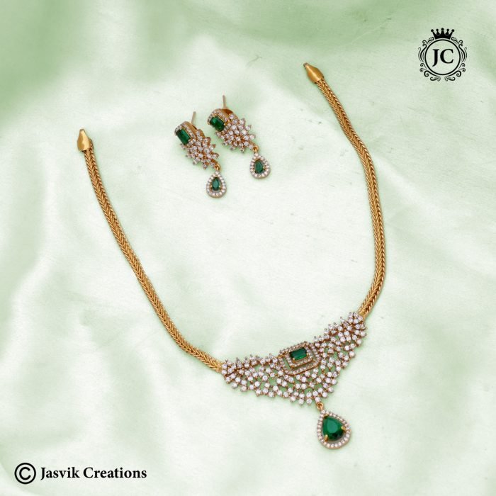 185 Antique-Finish-Simple-AD-necklace--Green -JCNL185-450-(18)