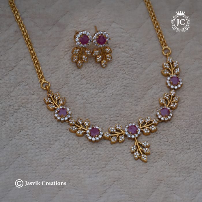 378 Premim Floral Chocker - Red White -JCNL378 -499 (3) 378 Premim Floral Chocker - Red White -JCNL378 -499 (3)