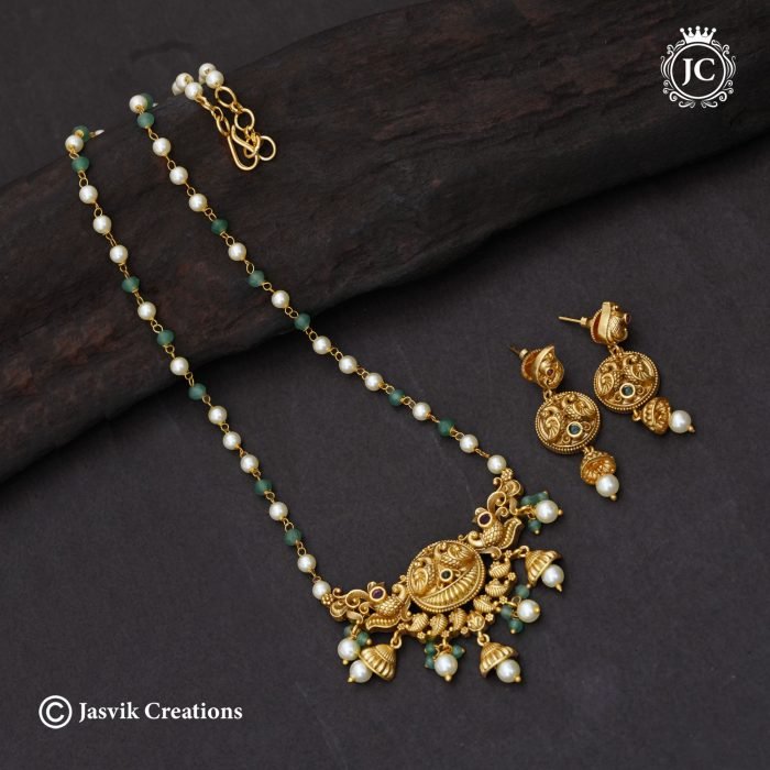 477 Premium-Pearl-with-Precious-Peacock-NEcklace-JCNL477-999-(8)