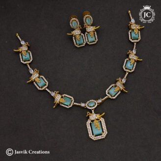 Premium Mint Green Parrot Motif Necklace - JCNL806