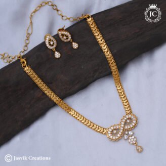 Premium Infinity Pattern AD White Stone Necklace Attigai - JCNL955